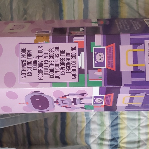 Codie the coder doll - Picture 10 of 13